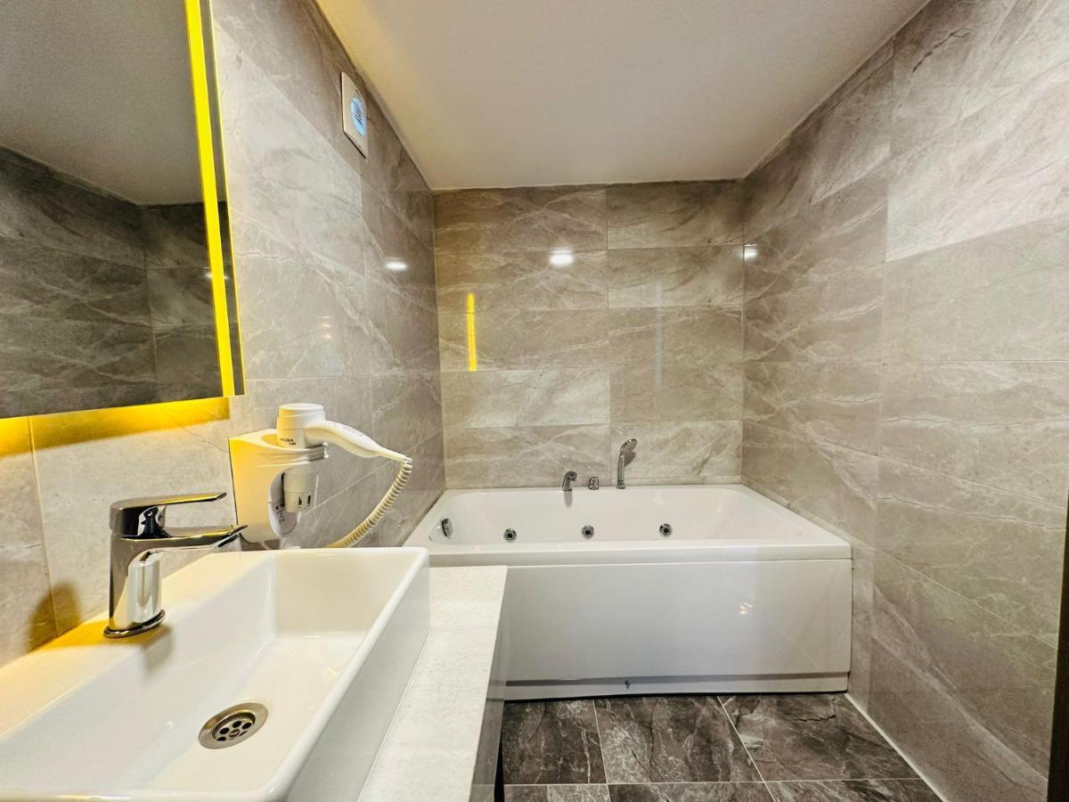 Nice Royal Suite Istanboel Buitenkant foto